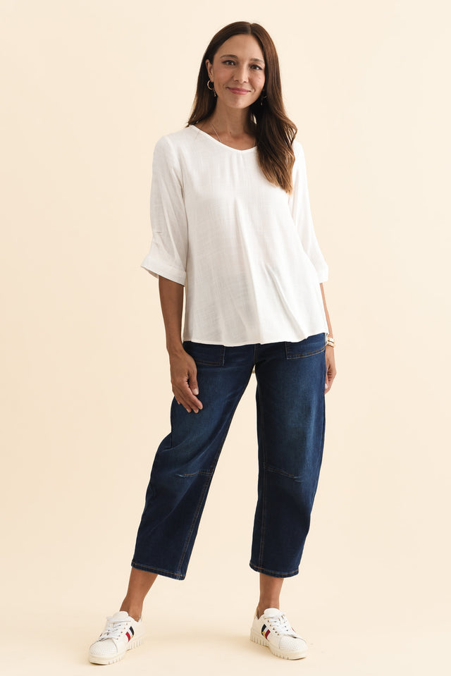 alt text|model:Cara image 8