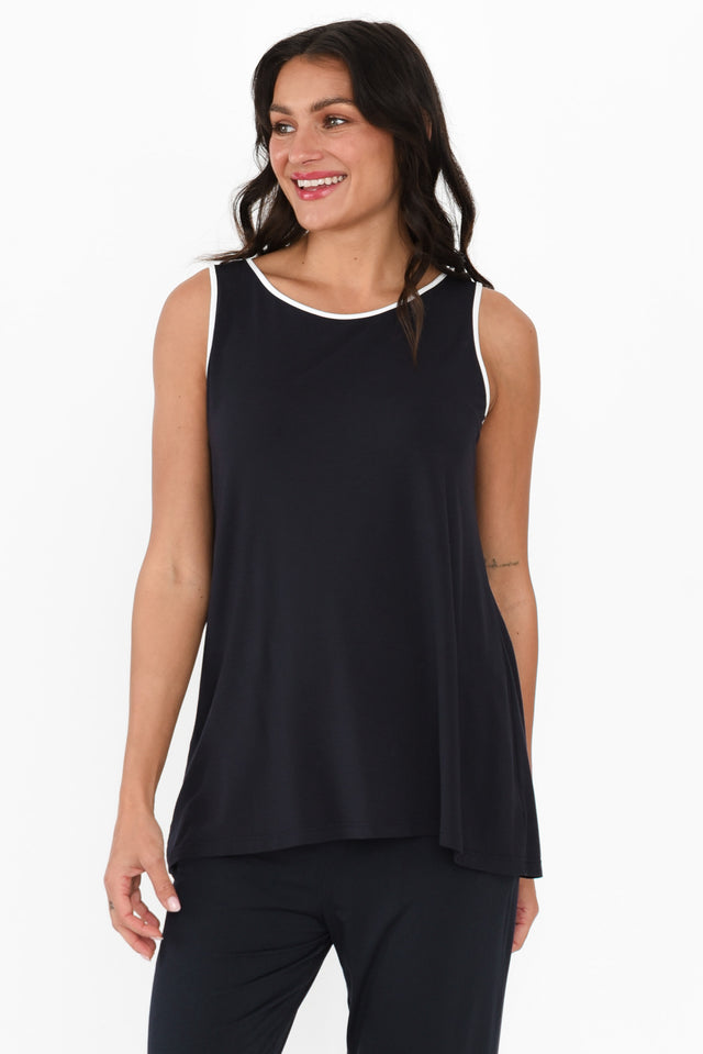 alt text|model:Brontie image 2