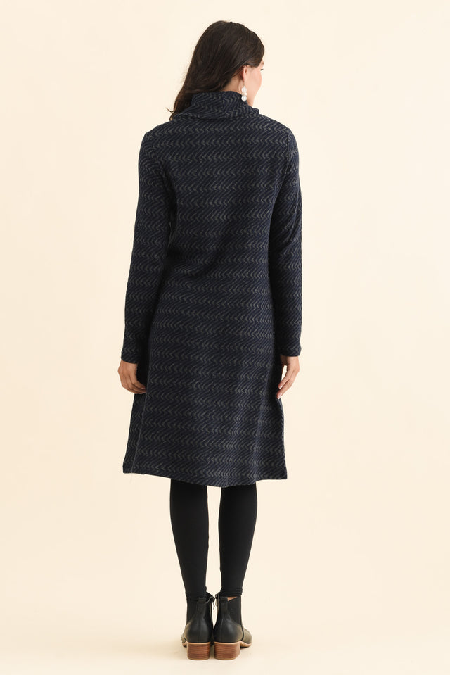 Grenadine Navy Cotton Knit Dress,Brunette model,alt text|model:Brontie image 5