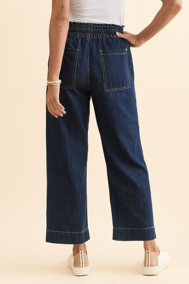 Gretal Dark Denim Cropped Pants,Brunette model,alt text|model:Brontie image 5