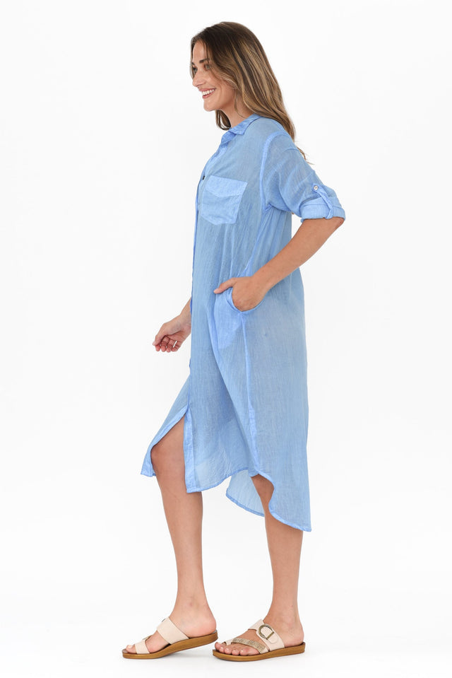 Hailey Blue Cotton Button Kaftan,Brunette model,alt text|model:Johanna image 5