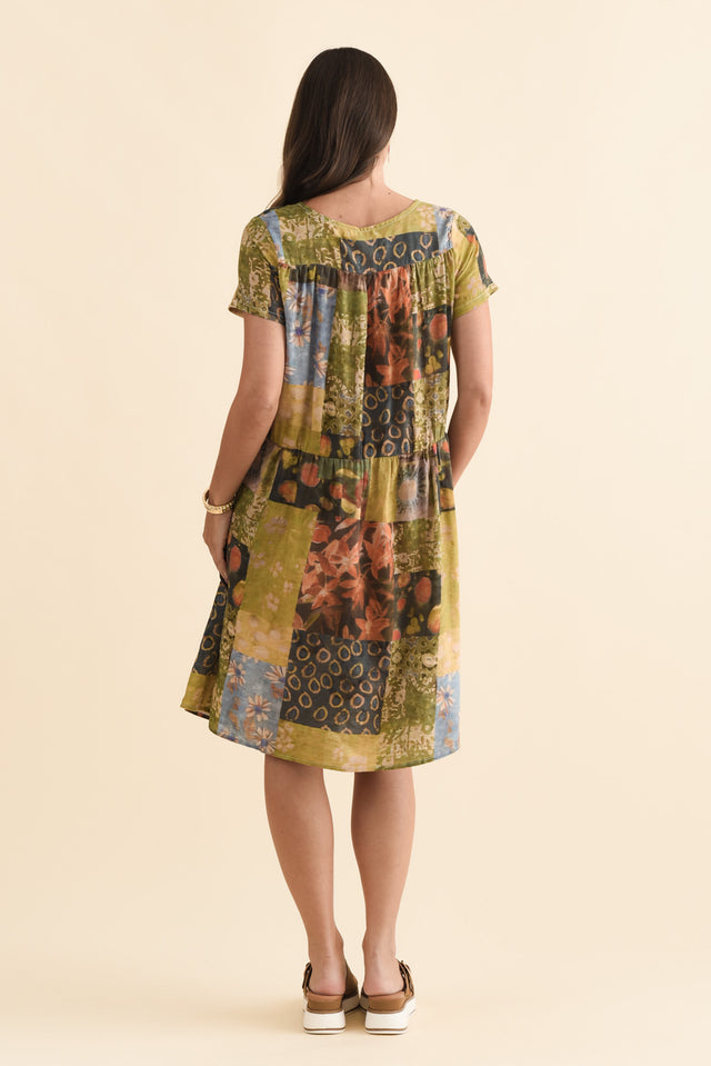 Hanoi Green Mosaic Cotton Blend Dress,Brunette model,alt text|model:MJ image 5