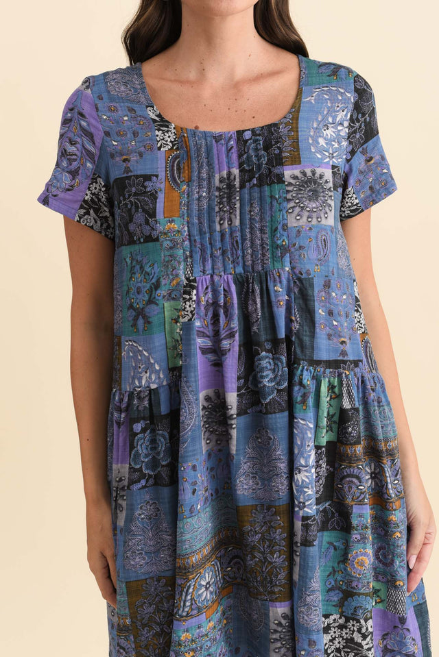 alt text|model:MJ image 5