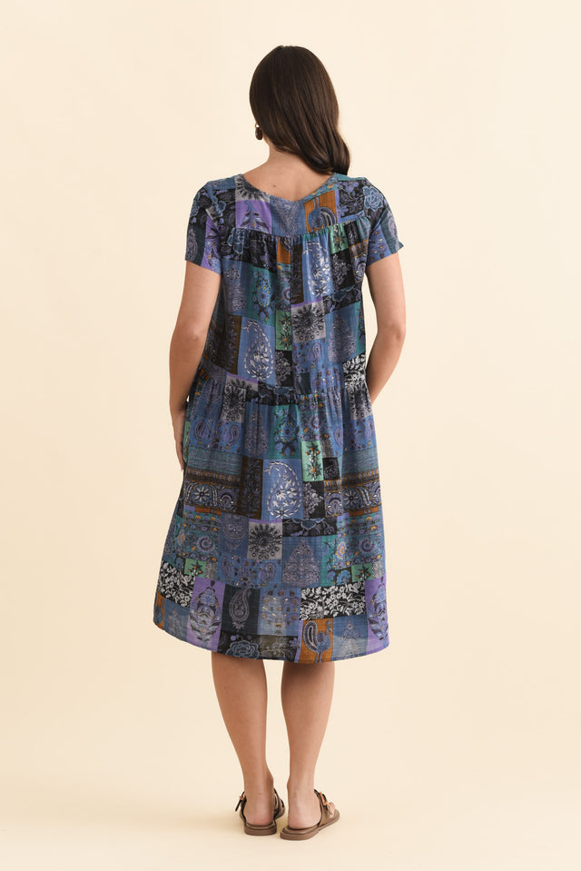 alt text|model:MJ image 4