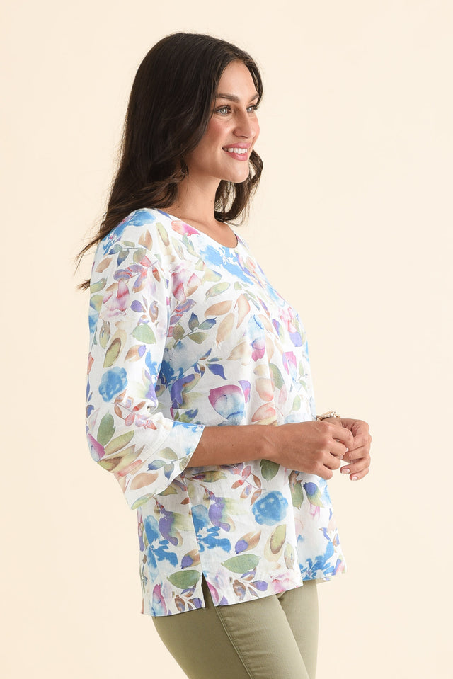 Hartley Blue Bloom Linen Blend Top,Side,Brunette model,alt text|model:Brontie image 3