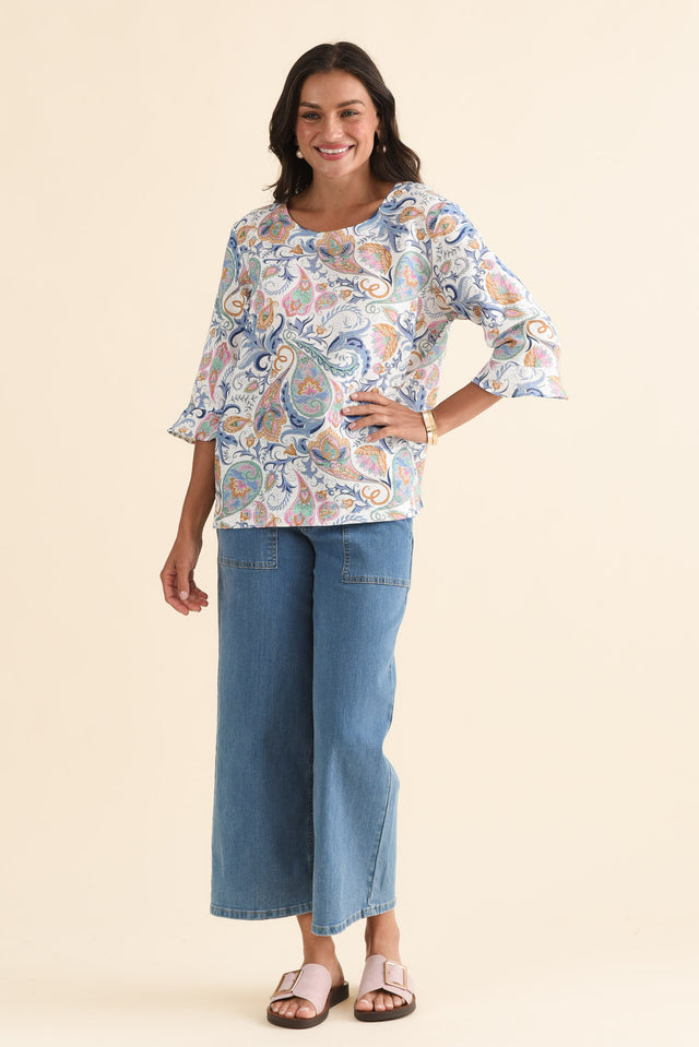 Hartley Blue Paisley Linen Blend Top,Full Body,Brunette model,alt text|model:Brontie image 6