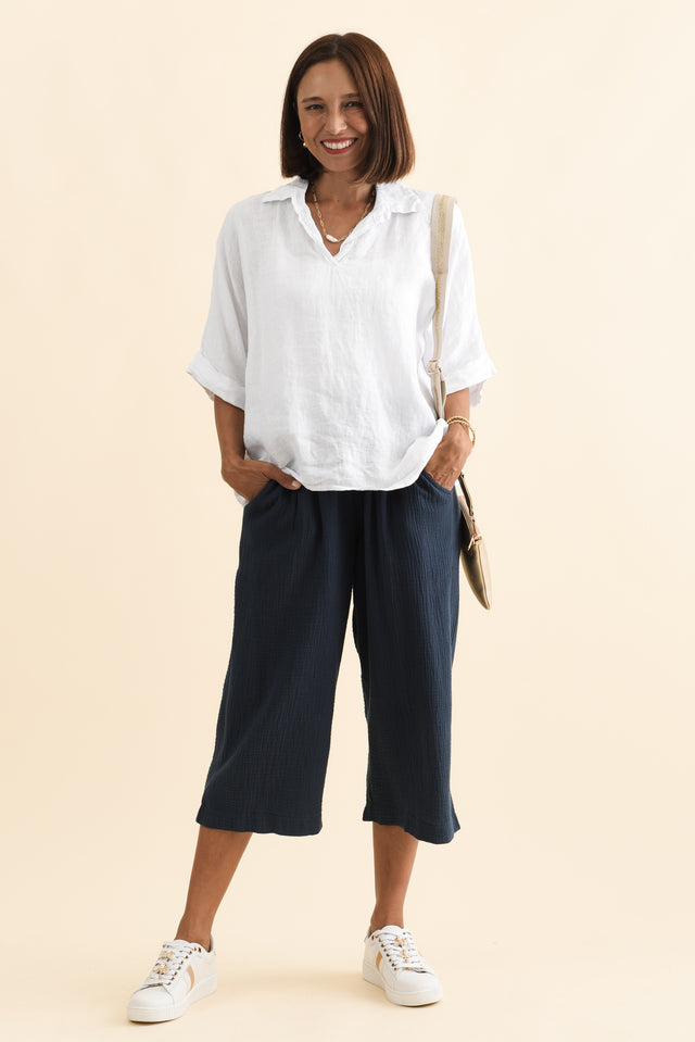 alt text|model:Cara image 3