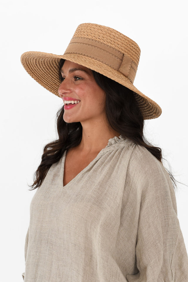 alt text|model:Brontie image 3