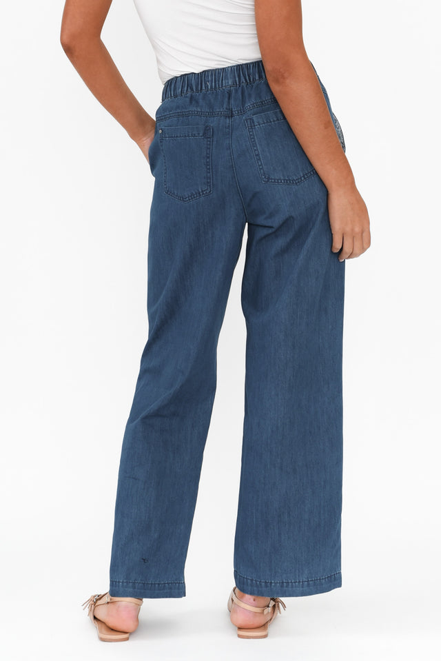 alt text|model:Kirstyn image 6