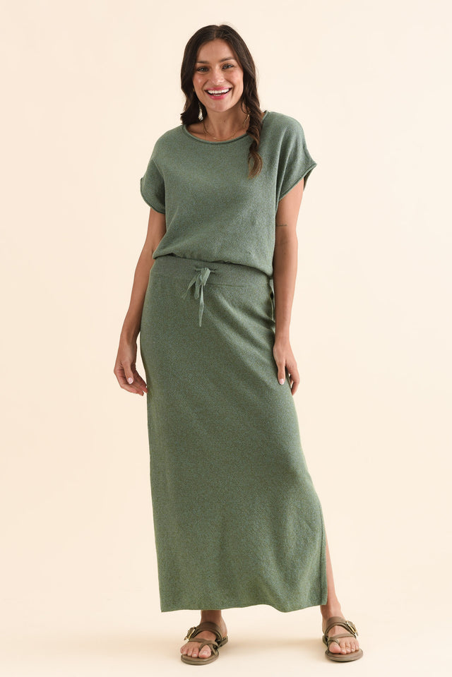 Hyatt Green Cotton Skirt,Full Body,Brunette model,alt text|model:Brontie image 2