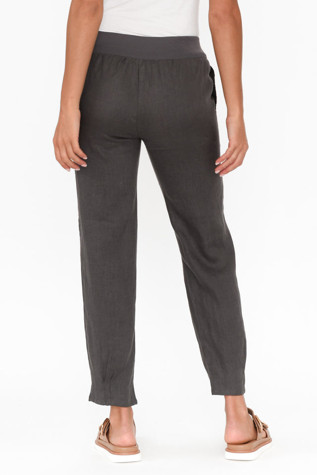 alt text|model:Brontie image 5