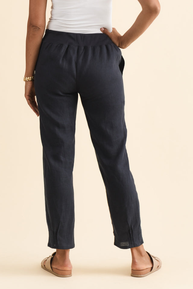 alt text|model:Cara image 5