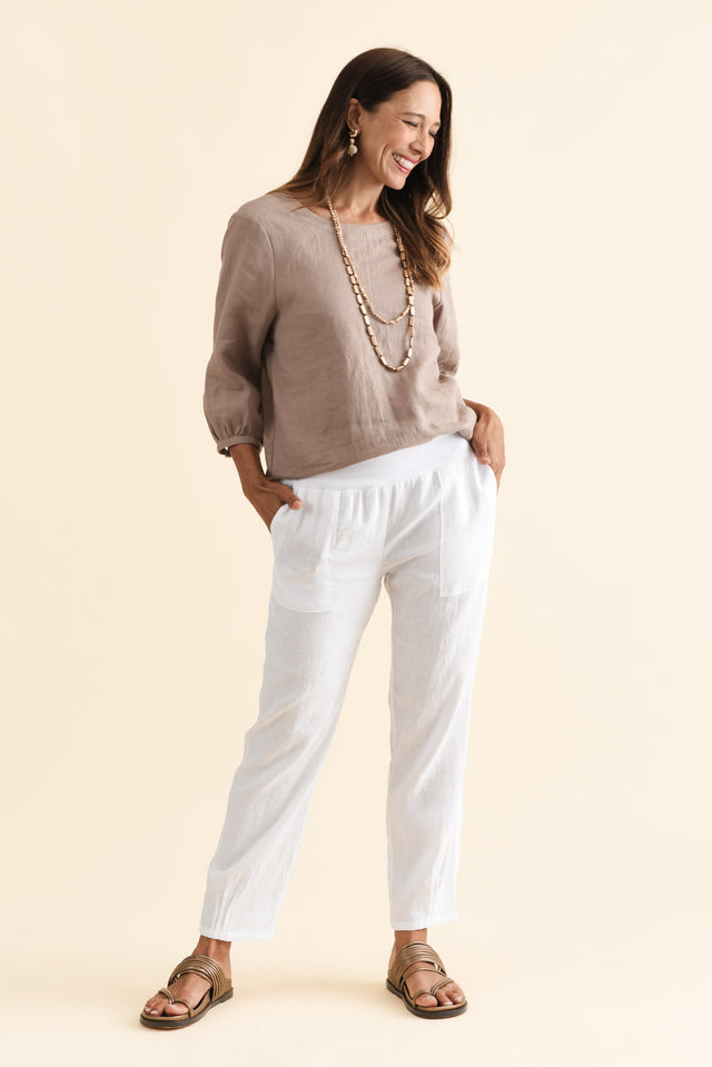 alt text|model:Cara image 7