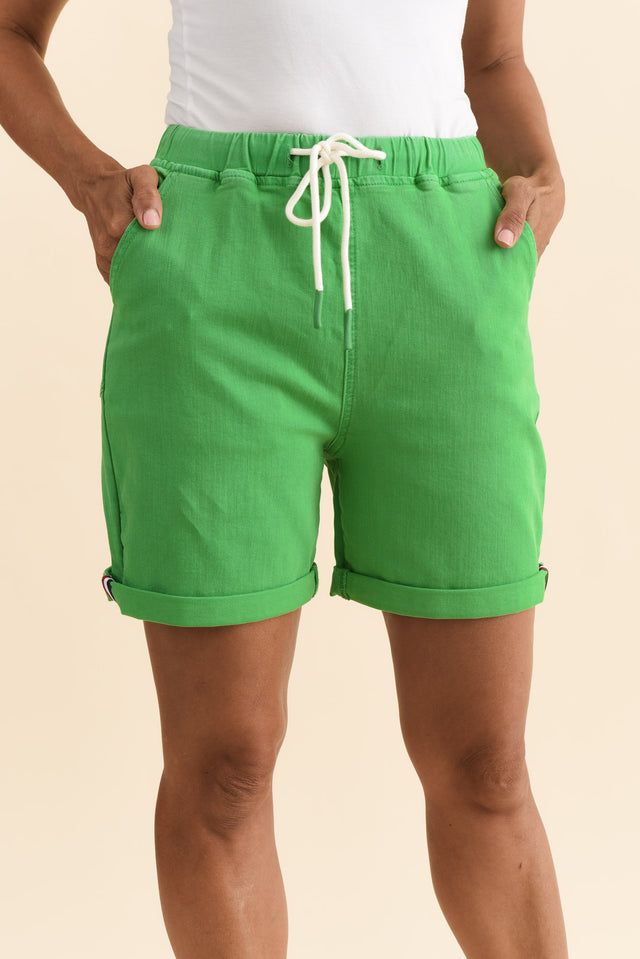 alt text|model:Cara image 6