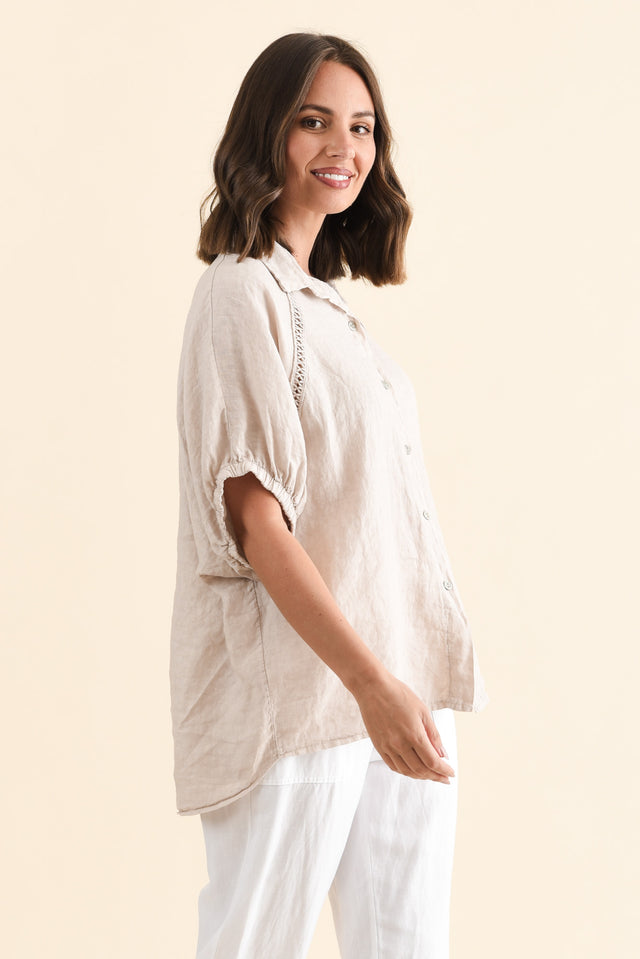 alt text|model:MJ image 4