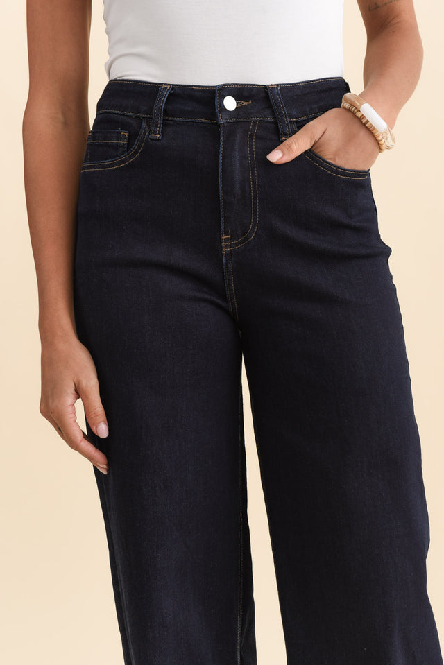 alt text|model:Brontie image 6