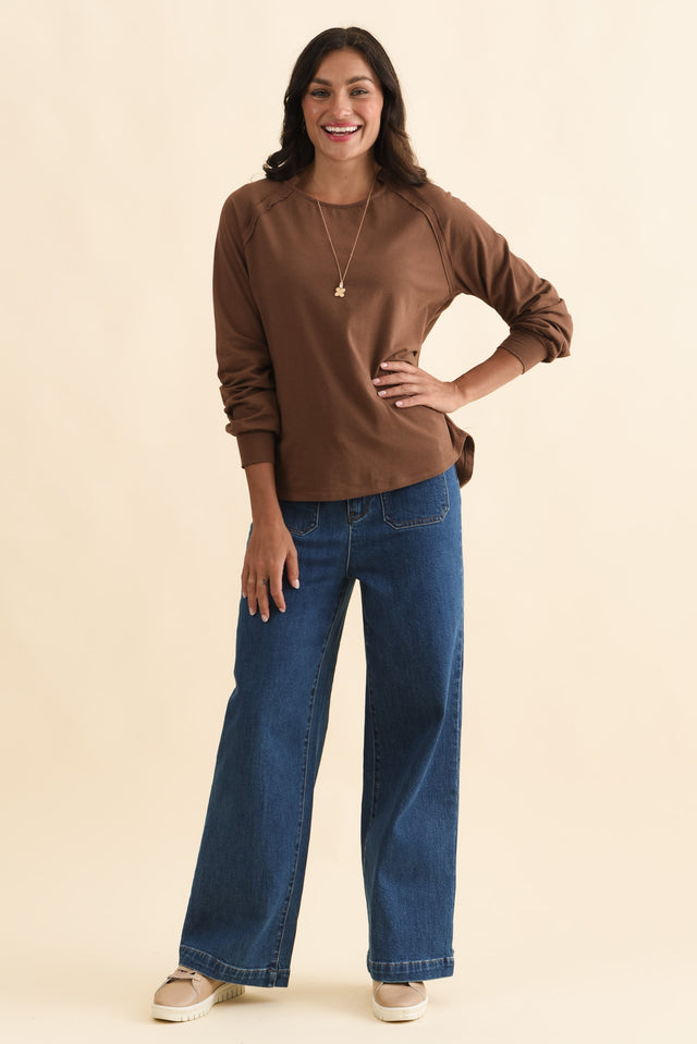 alt text|model:Brontie image 2