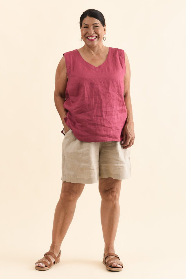 Inez Pink Linen Tank,Full Body,Brunette model,alt text|model:Pilita image 9