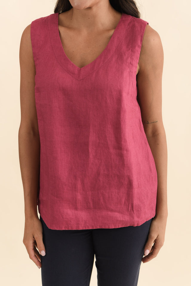 Inez Pink Linen Tank,Brunette model,alt text|model:Brontie image 5