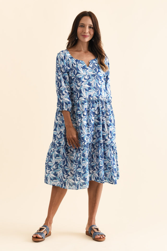 alt text|model:Cara image 7