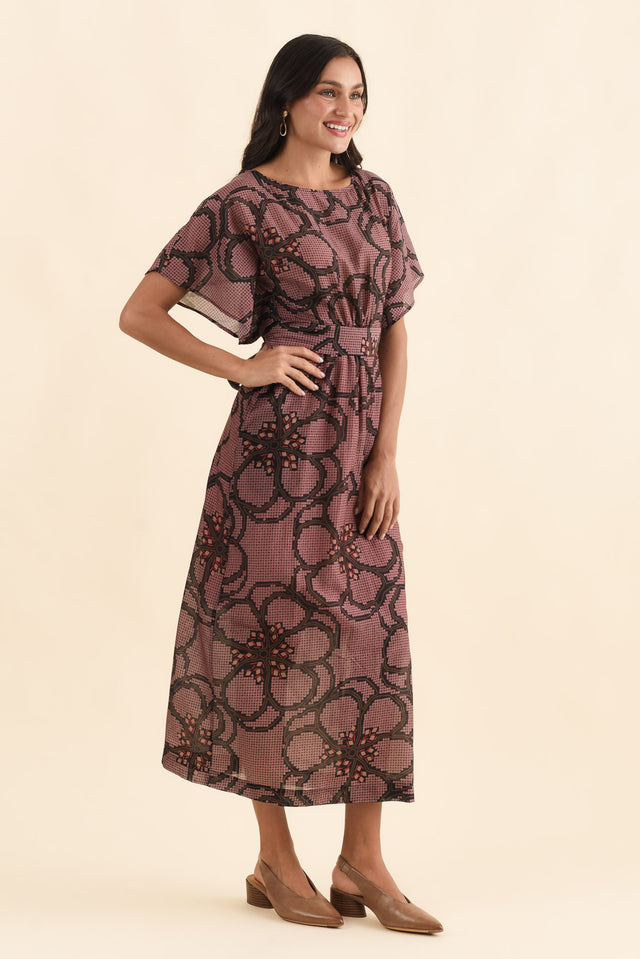Isa Pink Floral Cotton Silk Dress,Brunette model,alt text|model:Brontie image 4