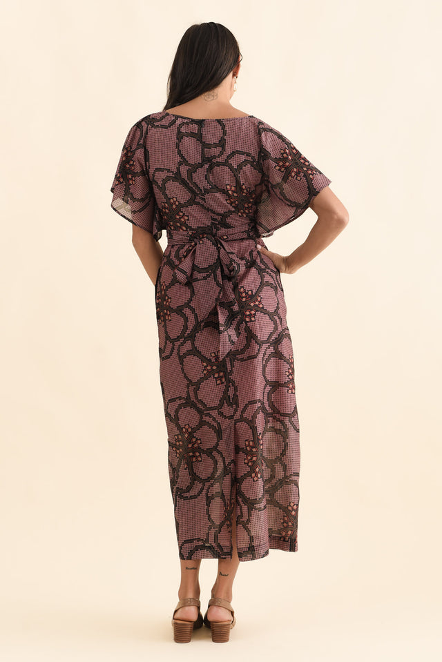 Isa Pink Floral Cotton Silk Dress,Brunette model,alt text|model:Brontie image 5