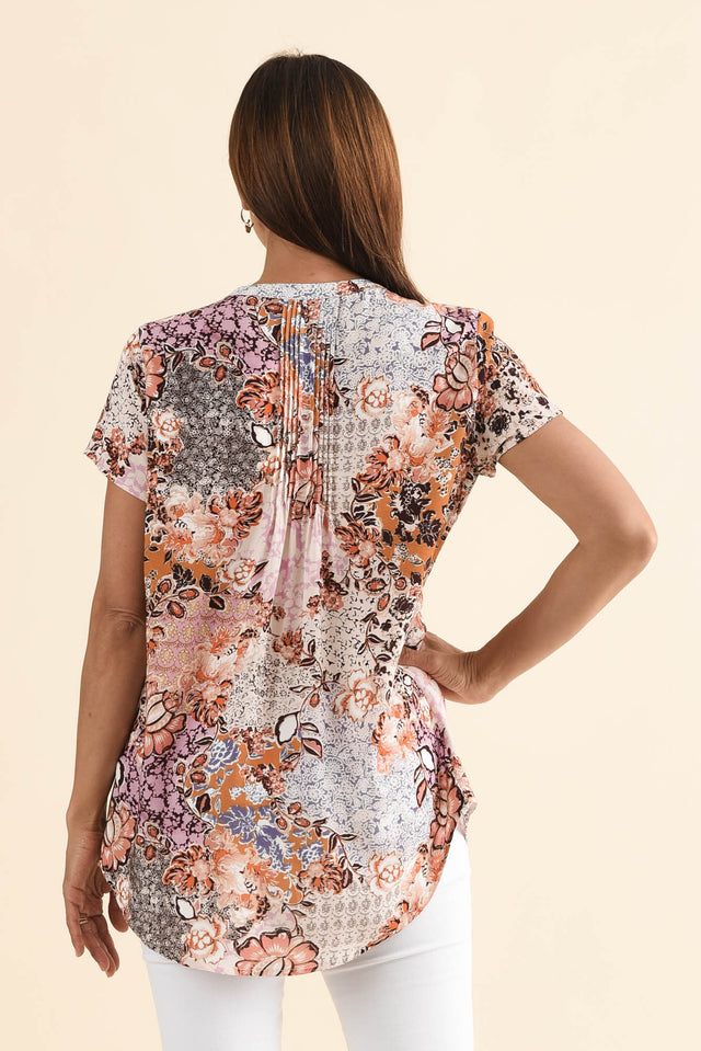 Isobel Pink Flower Button Top,Back,Brunette model,alt text|model:Cara image 4