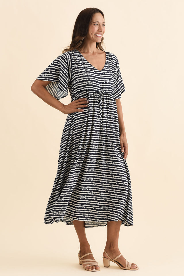 alt text|model:Cara image 3