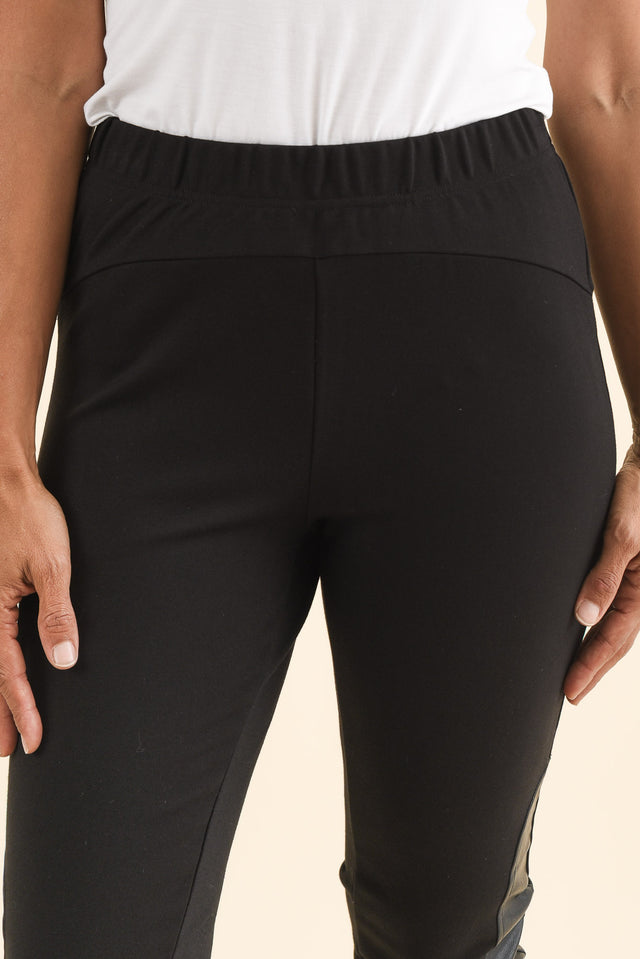Jesse Black Trim Stretch Leggings,Brunette model,alt text|model:Cara image 6