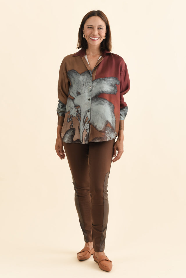 alt text|model:Cara image 6