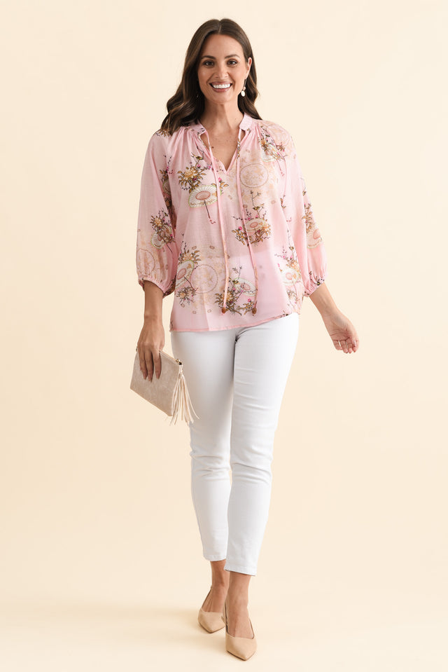 alt text|model:MJ image 3