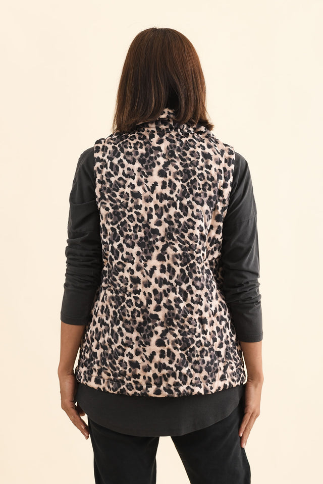 Johnny Brown Leopard Puffer Vest,Brunette model,alt text|model:Cara image 5