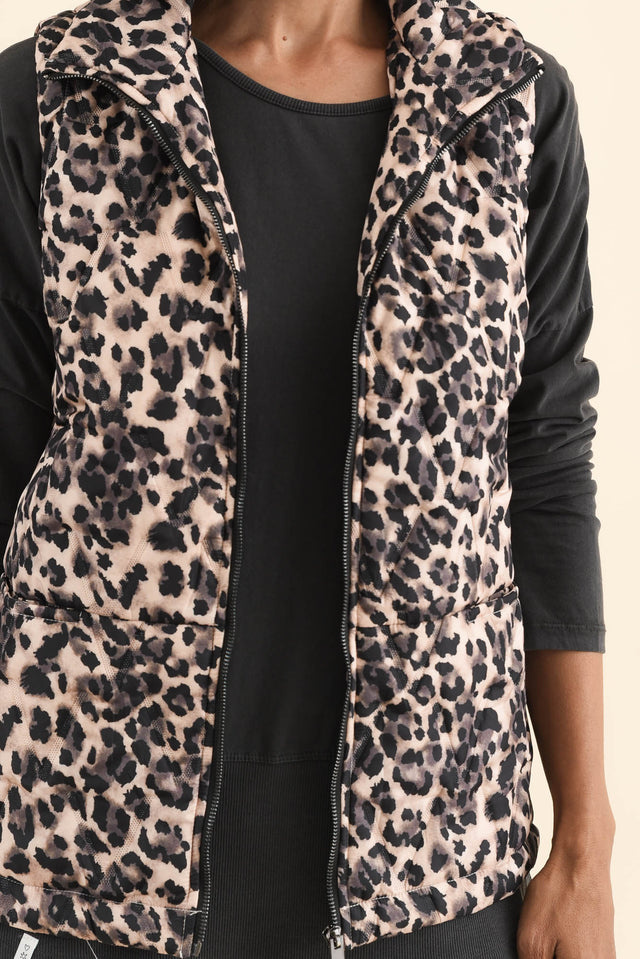 Johnny Brown Leopard Puffer Vest,Brunette model,alt text|model:Cara image 6
