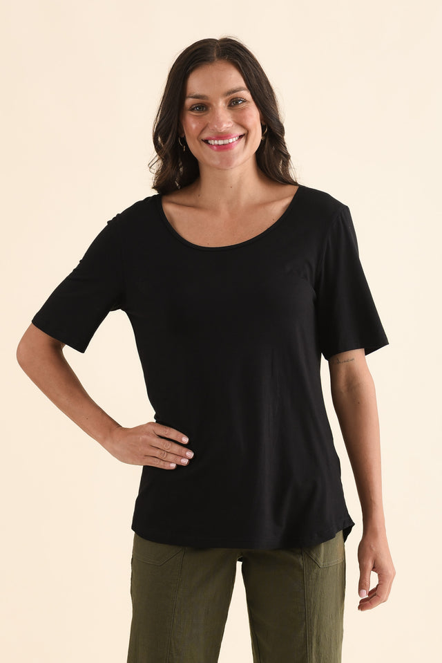 Josephine Black Scoop Neck Tee,Front,Brunette model,alt text|model:Brontie image 1