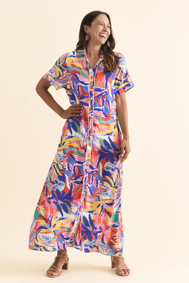 alt text|model:Cara image 3