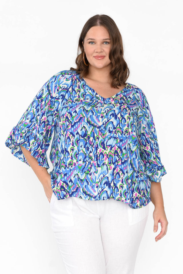 plus-size,curve-tops,plus-size-sleeved-tops,plus-size-work-edit