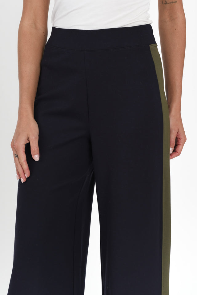 alt text|model:Brontie image 6