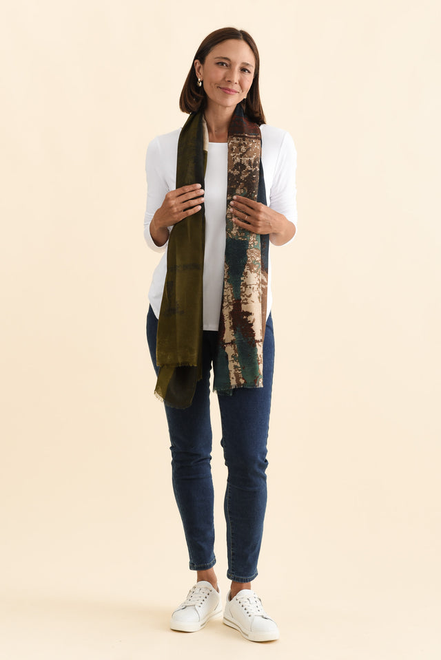 Kallo Green Abstract Scarf