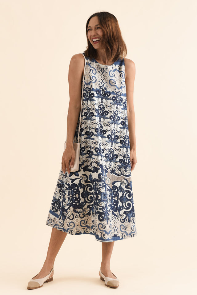 Karlan Navy Patchwork Cotton Pocket Dress,Full Body,Brunette model,alt text|model:Cara image 6