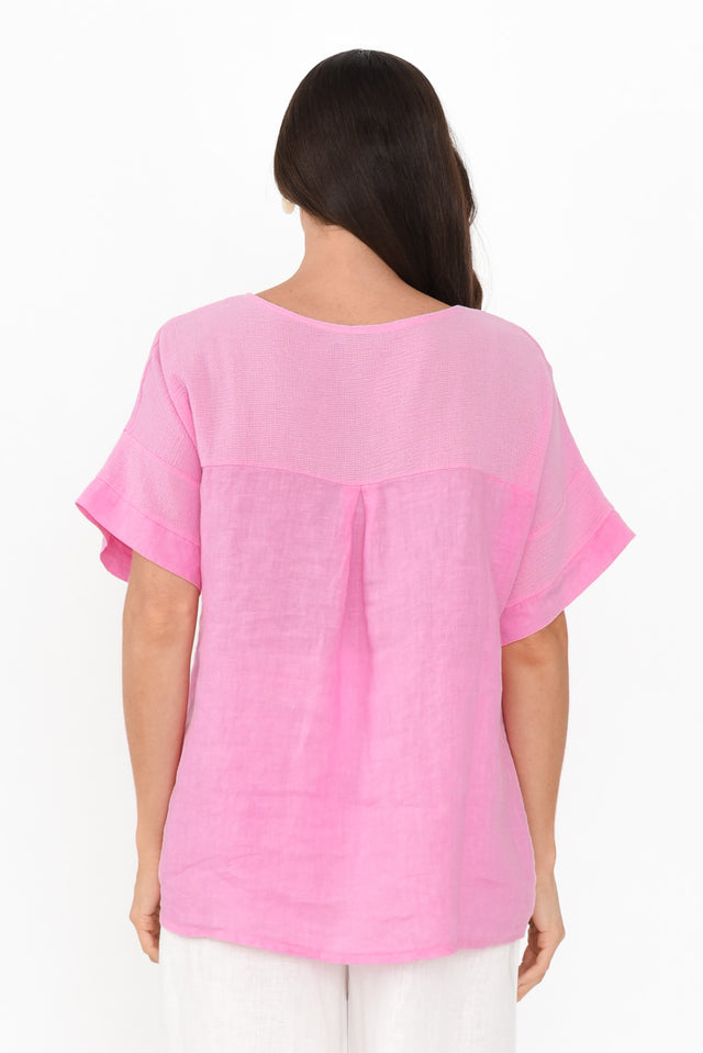 Kaya Pink Linen Top,Brunette model,alt text|model:Elouise image 6