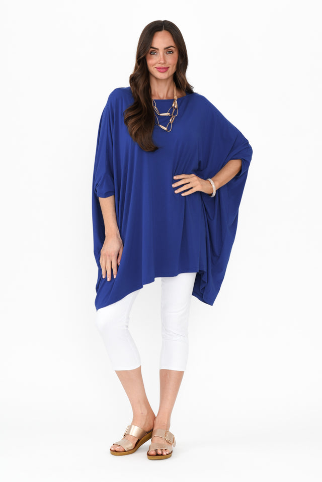 Kelsier Blue Bamboo Batwing Top,Brunette model,alt text|model:Elouise image 8