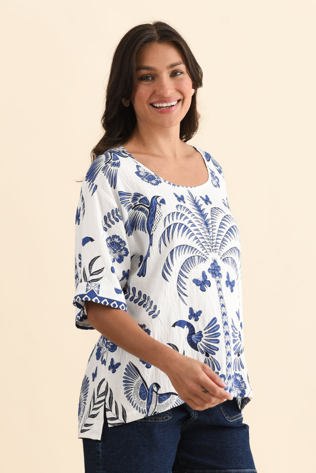 Kendria Blue Palm Batwing Top,Brunette model,alt text|model:Brontie image 4