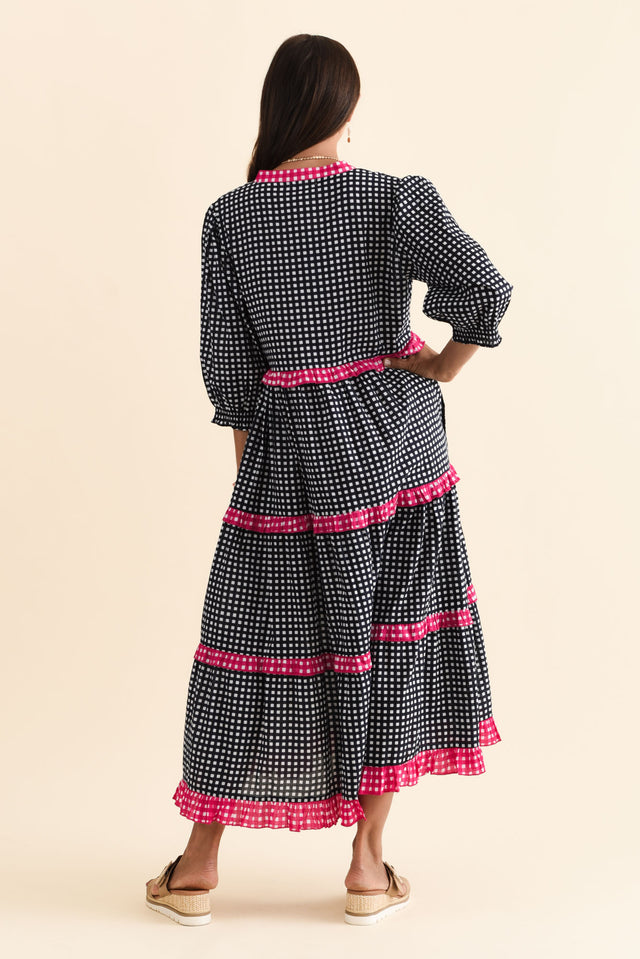 alt text|model:Cara image 5