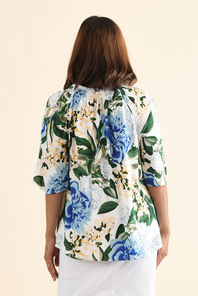 Keylan Blue Floral V Neck Top,Back,Brunette model,alt text|model:Cara image 4