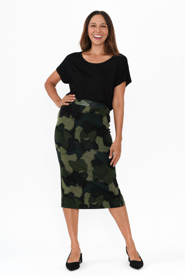 alt text|model:Cara image 4