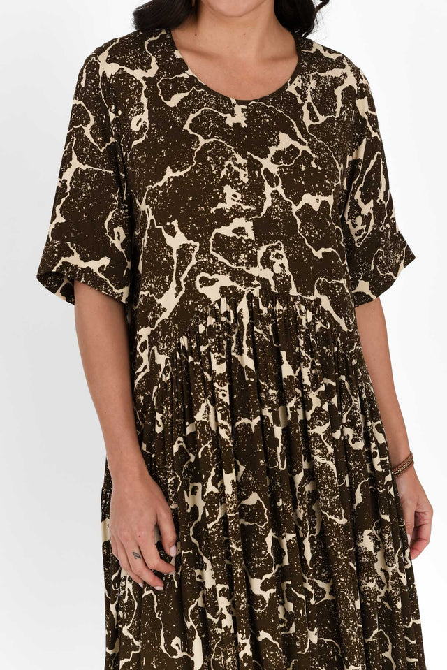 alt text|model:Brontie image 7