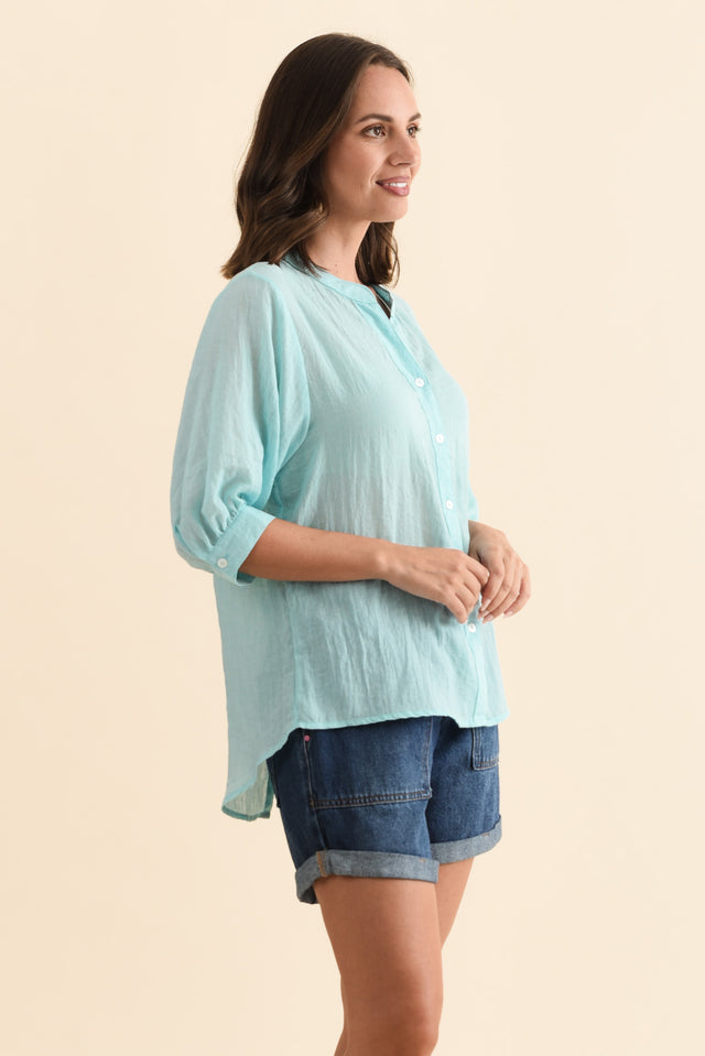 alt text|model:MJ image 3