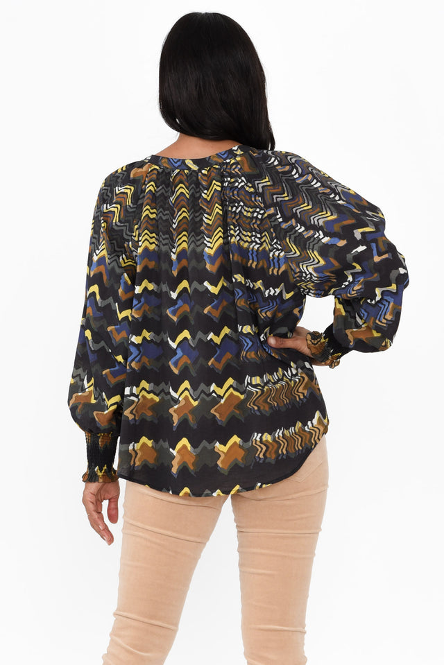 alt text|model:Cara image 5