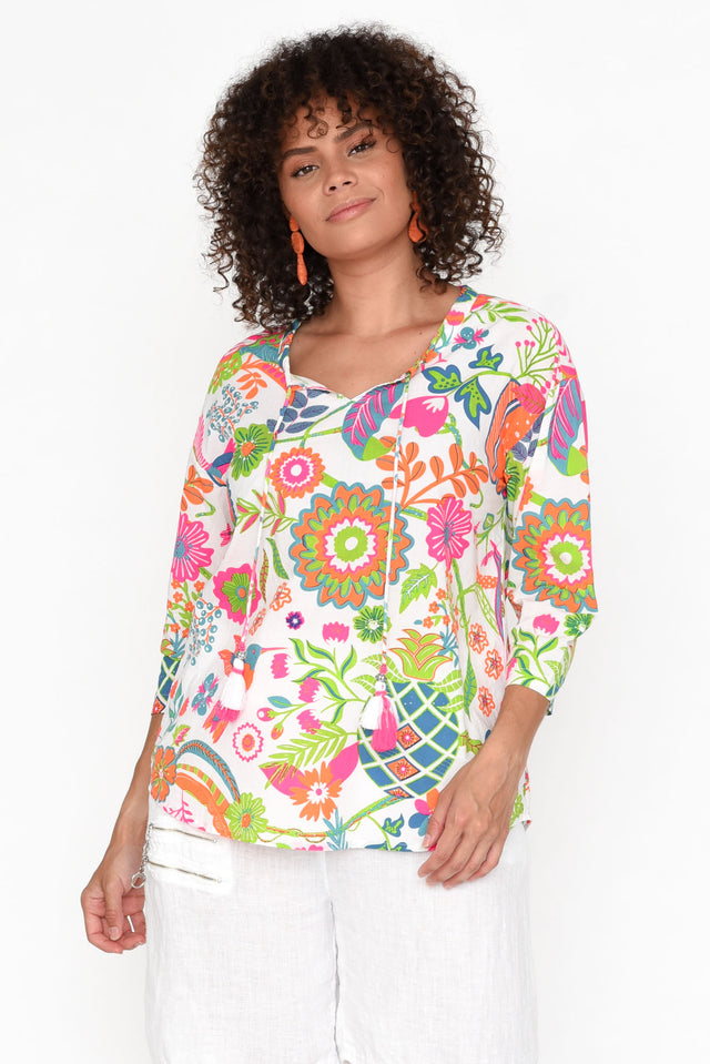 Kusadasi Green Garden Organic Cotton Top neckline_V Neck