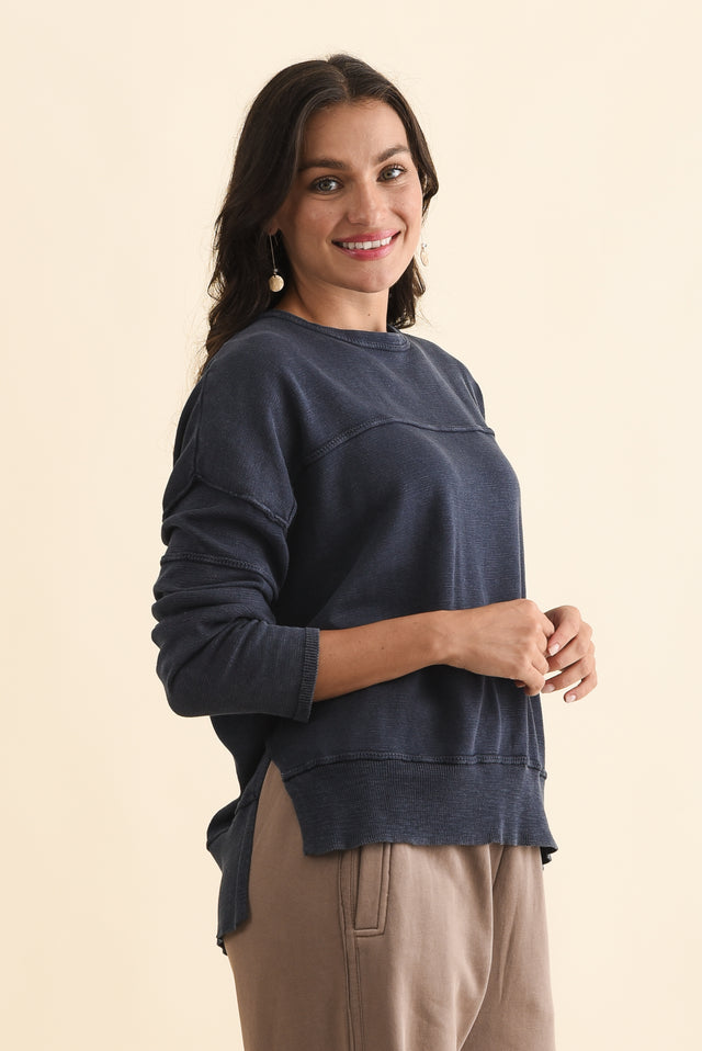 alt text|model:Brontie image 4